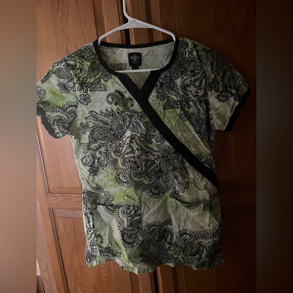 Scrub top size xs